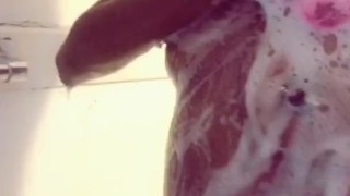 ShowerWithSquirtz