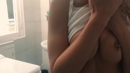 Cute Girlfriend Fucked Hard in the Bathroom - amateur Couple LeoLulu
