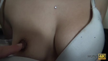 HUNT4K. Sucking cock next to her bf for cash
