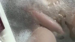 Sexy Bathtime