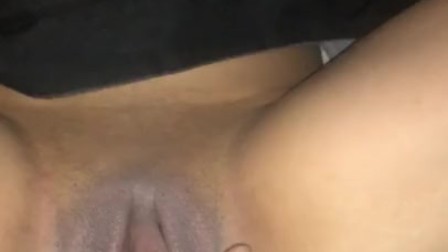 Fingering my gf’s pussy, making her cum twice