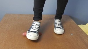 Converse cockcrush and shoejob with cumshot