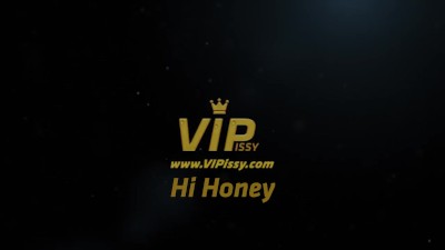 Vipissy - Hi Honey - Pissing Lesbians