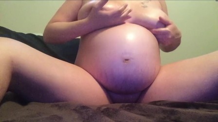 Sexy Pregnant Redhead Masterbates - First video ever