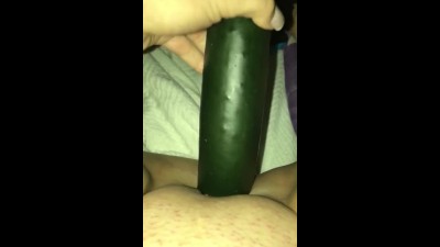 Wet Pussy Green Toy - Lonely horny amateur has no toys for wet pussy, cums all over cucumber pt.1  - free amateur sex video & mobile porno - Pinkclips.mobi