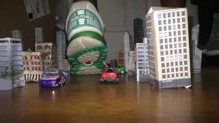 amaninheels - Giant Jogger Destroys the City (teaser).mpg