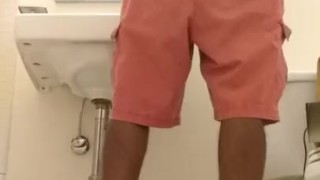 Shaving the puubs
