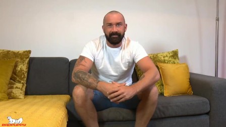 Tommy Sparks removes his shorts & starts jacking his cock