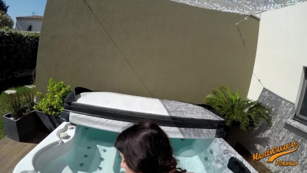 Outdoor amateur anal in the SPA - Busty MadeInCanarias