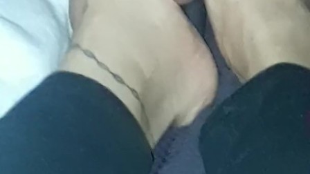 StepSister foot job. Just the tip. Hope mom dosent find out.Redbone, bbw