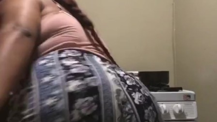 Fat Ass LightSkin twerking while cooking