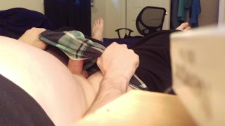 Handsfree cum in boxers R*