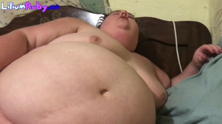 Watch me Masturbate Naked and see my Fat Belly