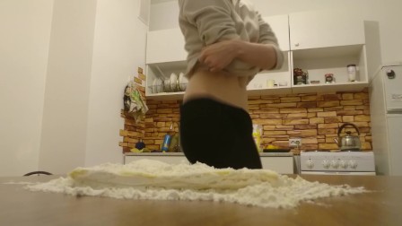 Dirty cooking with David Bowie and Peter Schilling: new wave flour boobs
