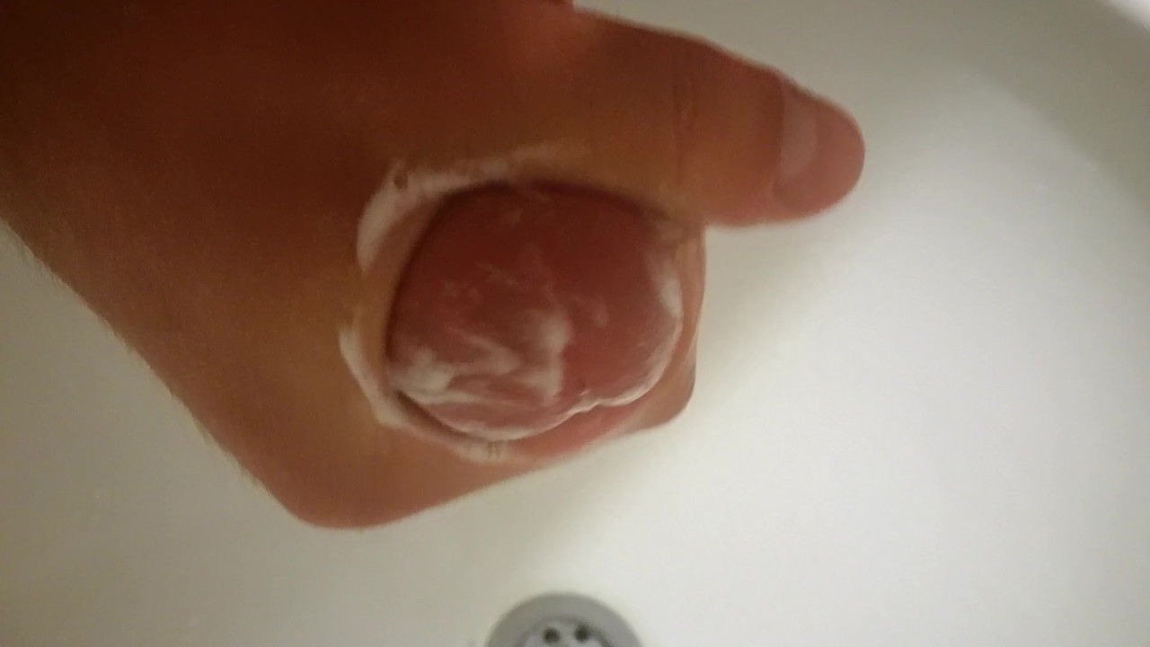 Masturbating my wet dick in bathroom and cumshot