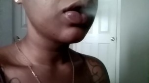 A WHORE LIPS CHEAP SMOKE W/ Psnakesxxx