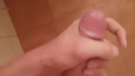 long mastrubation with big dick ends up with cumshot (again at the shower)