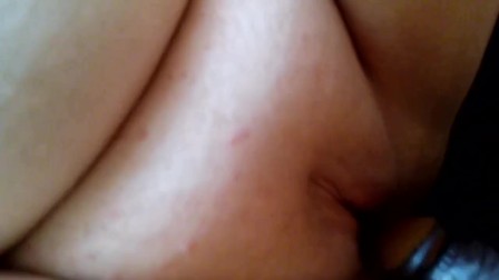 Playing  with my gf pussy