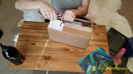Unboxing My 1st Bad Dragon! Nox, Lil' Squirt Cockatrice & Cum Lube