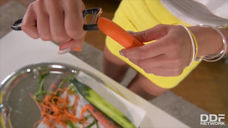 Vegetable dildo demonstration gives horny Suzy Rainbow & Nancy A. orgasms