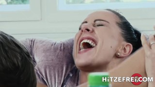 HITZEFREI German MILF Texas Patti loves it up her ass