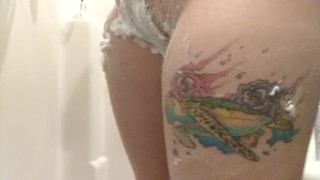 Shaving My Pussy Then Cumming