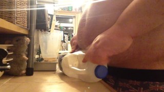 carton belly squish clip