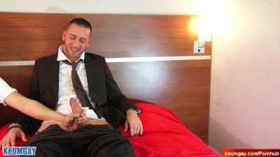 400px x 225px - Salesman in suit trousers gets wabked his huge cock by a guy ! - gay |  erotic Mobile Porn & xxx videos - 18Dreams.Net