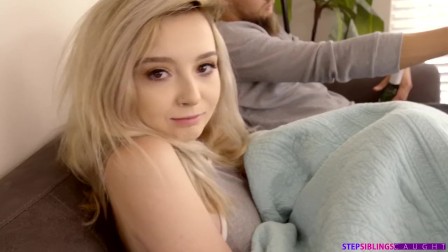 Lexi Lore - Something Sticky