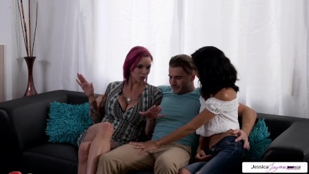Jessica Jaymes, Anna Bell Peaks & Destiny Lovee fucking a huge cock