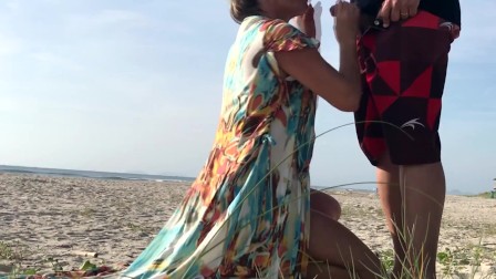 Real amateur Public Standing Sex Risky on the Beach !!! People walking near