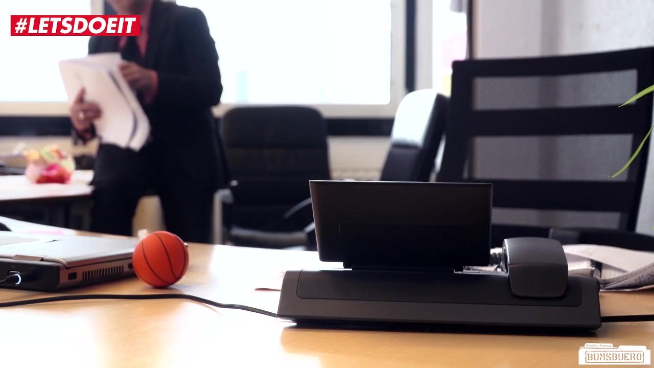 Preview 1 of Letsdoeit - Fuck My Boss In The Office !