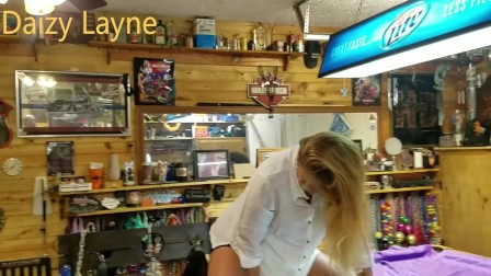 mature Daizy Layne "The Dildo Made Me Squirt"(Incredible Video)
