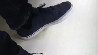 Shoeplay Video : Adidas Shoeplay At Work