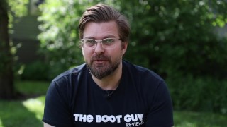 Shorts and boots?|ASK THE BOOT GUY | #008 |
