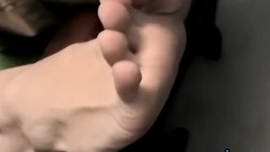 Skinny twink Skug rubbing young toes in fetish solo wank