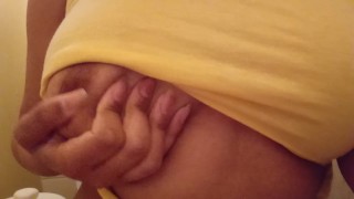Quick play with my titties