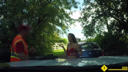 Roadside - big booty latina chick fucks her mechanic in the woods