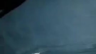 Padrona Darkshine: inquadratura sulle tette e sega con i piedi