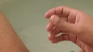Twink plays with himself w/penis pump