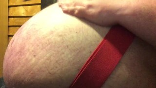 bloatin closeup clip