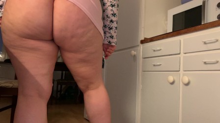 Chubby cheating wife wants to show you something