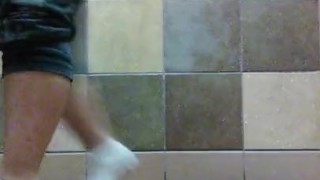 💦 Real Amateur with Stunning Body Shakes Her Juicy Ass 🍑 While Rubbing Glistening Pink Pussy 😍