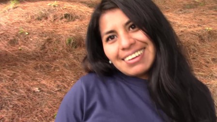 Colombiana mamando y cogiendo en bosque publico