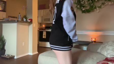 18 y/o Stephanie Vixen is back to show off her new PornHub Letterman