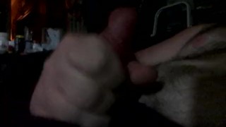 Solo guy jerking off to Porn