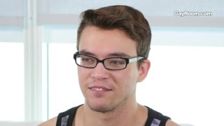 Casting Agent Gives Nerdy Twink An Anal Audition & Facial On His Glasses