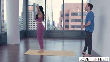 LoveHerFeet- Big Tits Anissa Kate Fucks Her Yoga Instructor
