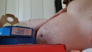 The pizza delivery bear brought food for binging
