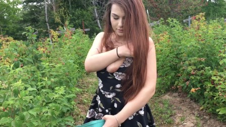 Outdoor Controlled Orgasm In Public Raspberry Patch | Lexa Lite